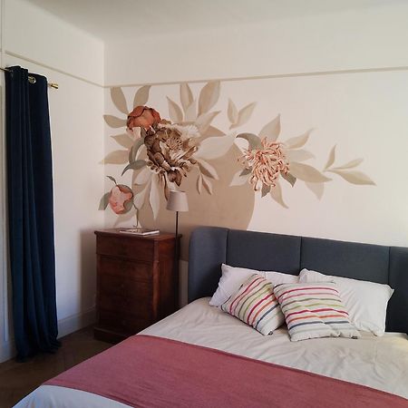 La Parenthese A Etrigny Bed & Breakfast Exterior photo