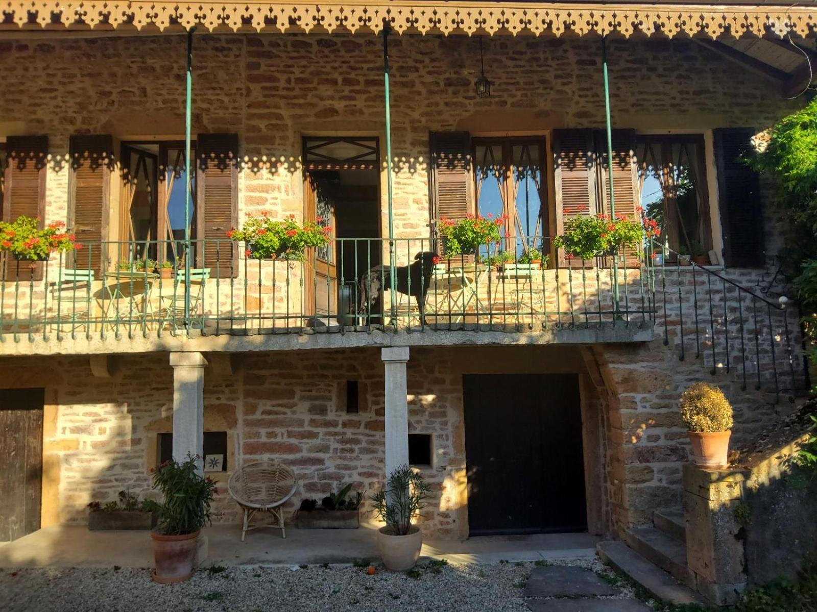 La Parenthese A Etrigny Bed & Breakfast Exterior photo