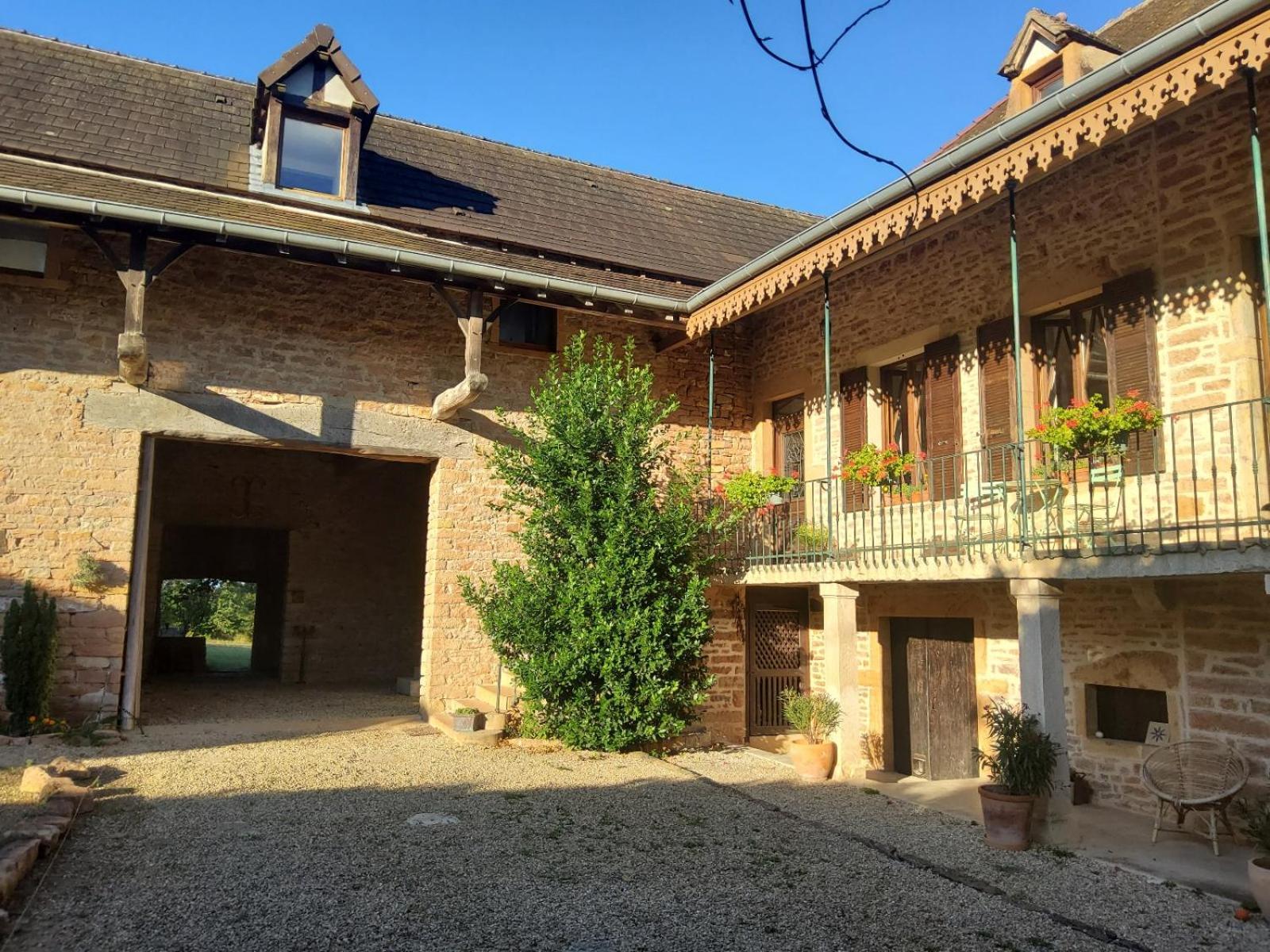 La Parenthese A Etrigny Bed & Breakfast Exterior photo
