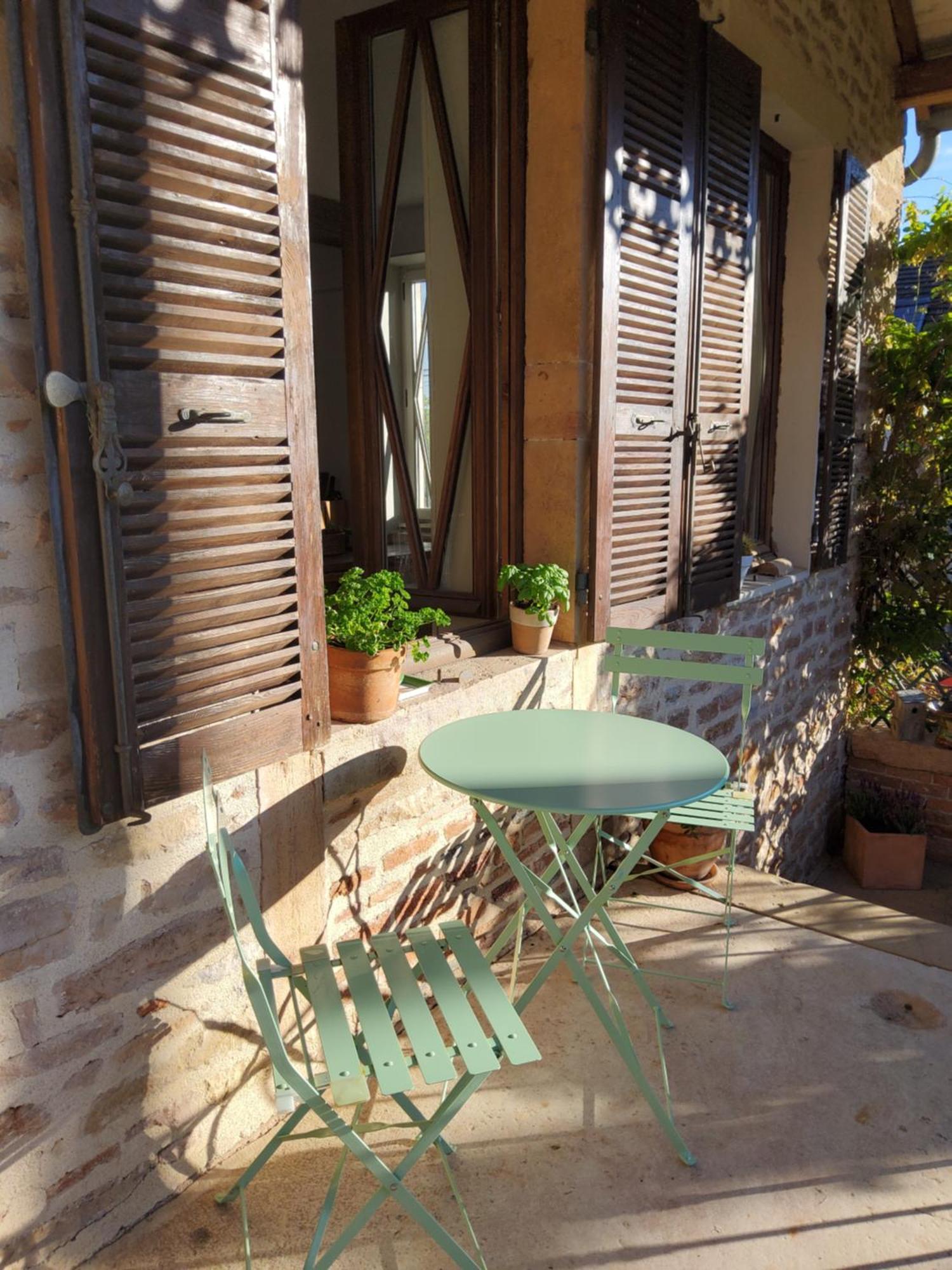La Parenthese A Etrigny Bed & Breakfast Exterior photo