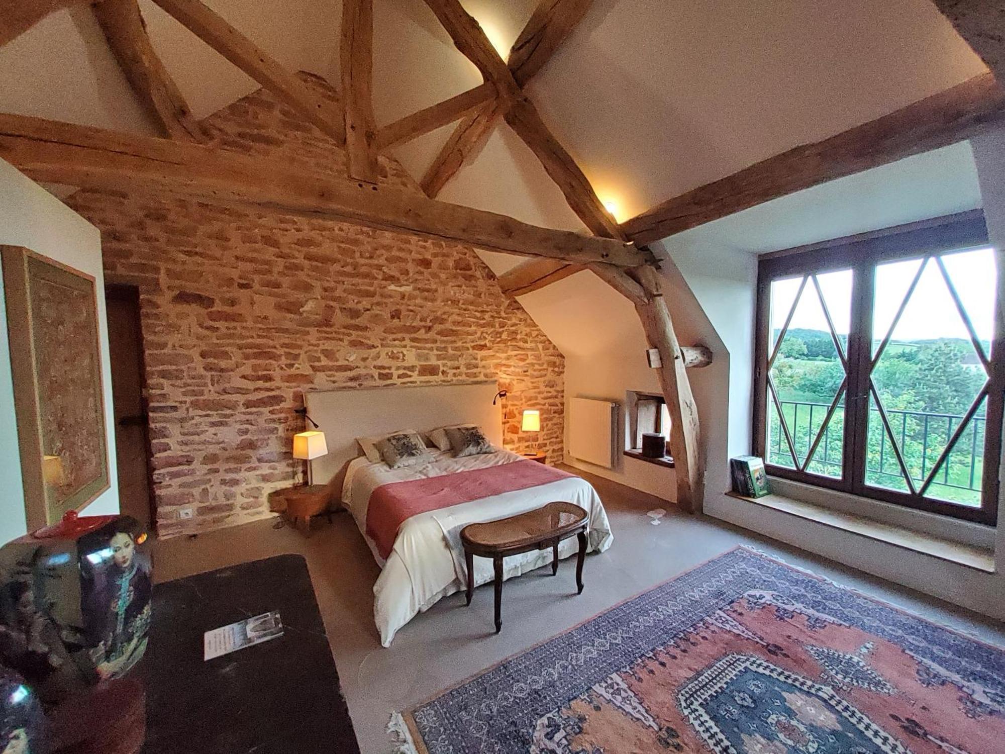 La Parenthese A Etrigny Bed & Breakfast Exterior photo
