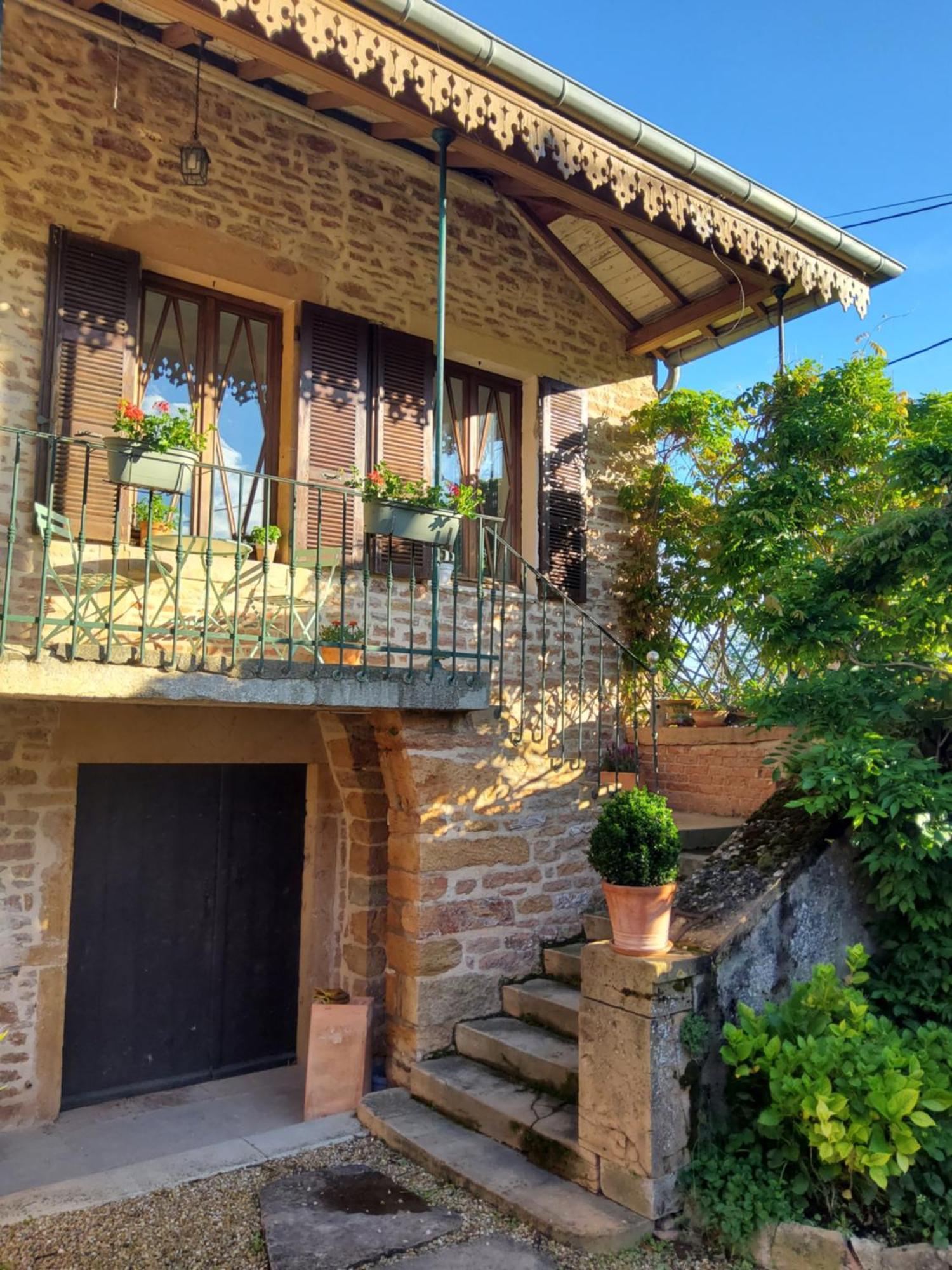 La Parenthese A Etrigny Bed & Breakfast Exterior photo